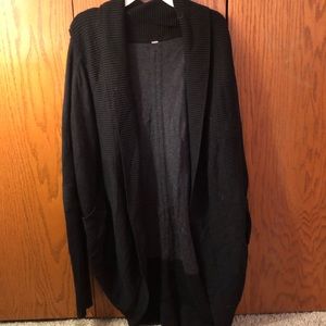 Lululemon Reversible Black and Grey Cardigan Wrap